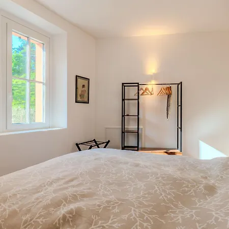 Maderni By Interhome * Côme